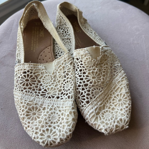 Tom’s Signature Alpargata slip-on shoes in Natural Moroccan Crochet US 5 - Picture 7 of 8